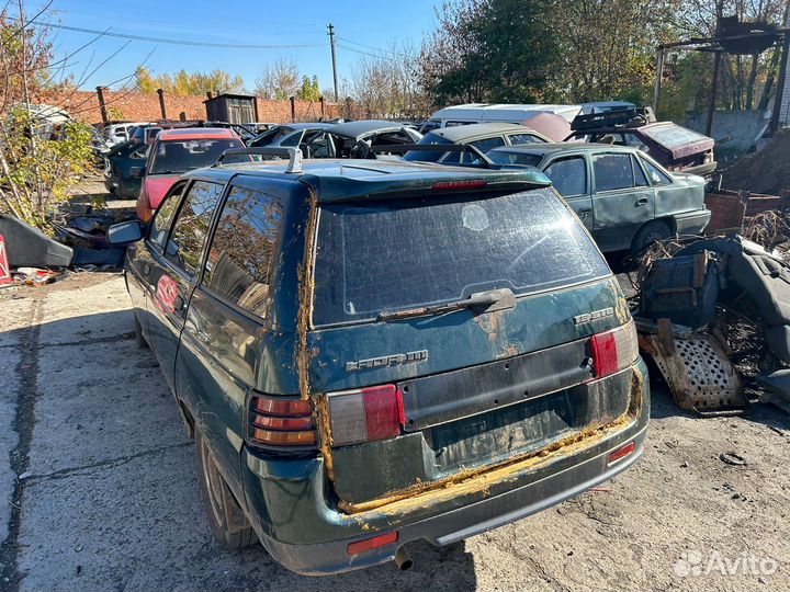 Крышка багажника ваз 2111 в отличном состоянии