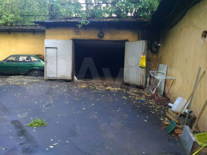 Машиноместо, 18 м²