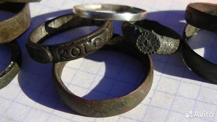 Старинные медные кольца + 1 серебряное