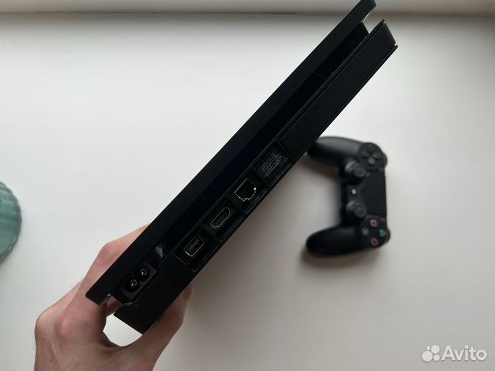 Ps 4 slim