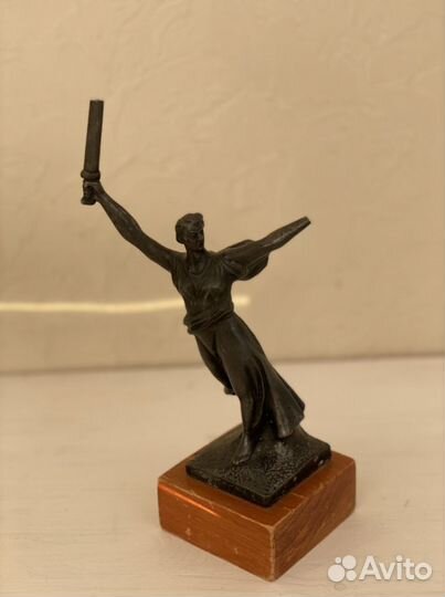 Статуэтка Родина Мать