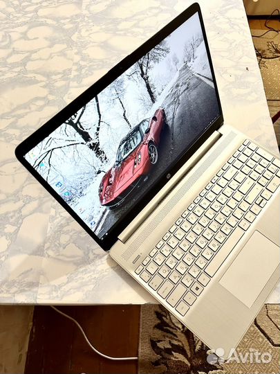 HP Athlon Gold 3150U/256SSD M2/8Gb/FullHD IPS