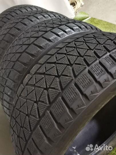 Bridgestone Blizzak DM-V2 255/55 R19