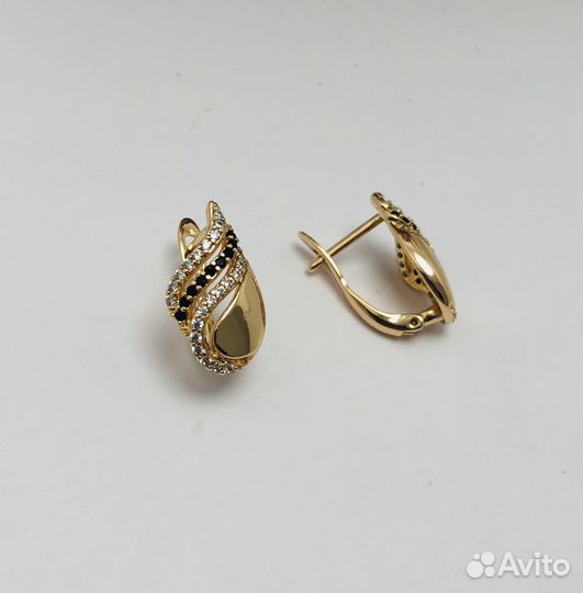 Серьги из медицинского сплава