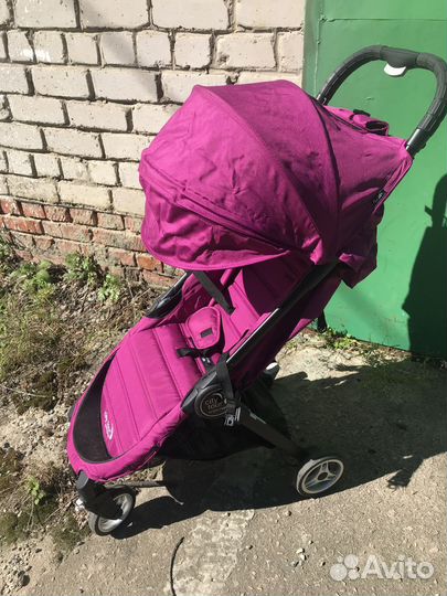 Детская прогулочная коляска Baby Jogger