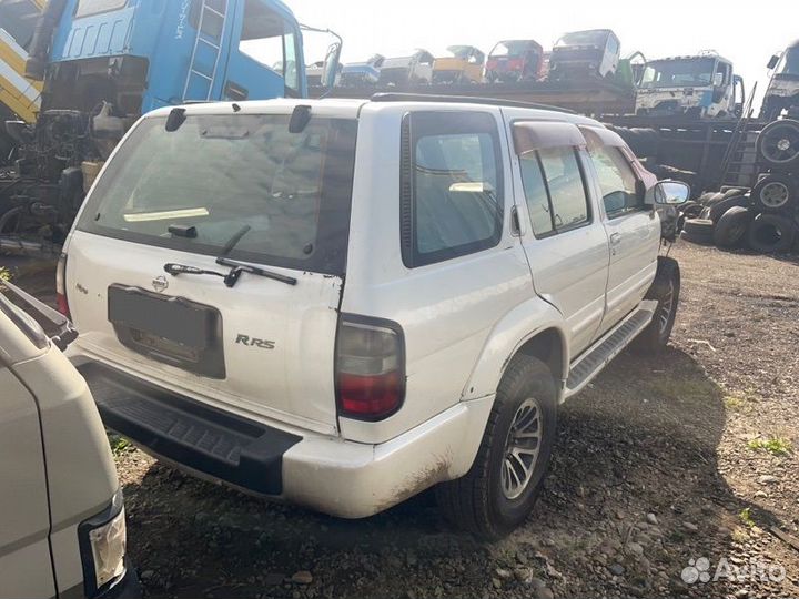 Продаем по запчастям Nissan Terrano Regulus