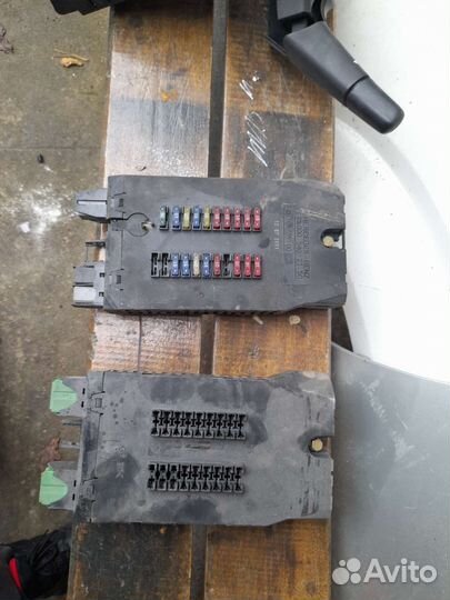 Блоки предохранителей фольксв.лт