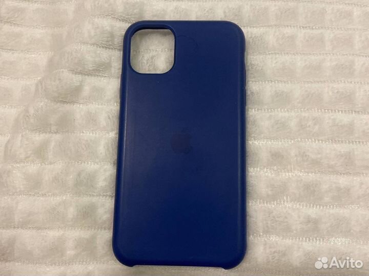 Чехол на iPhone 11