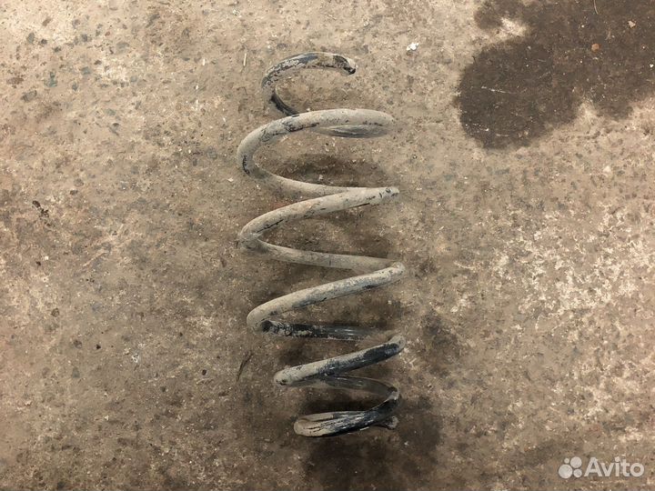 Opel astra j пружина передняя