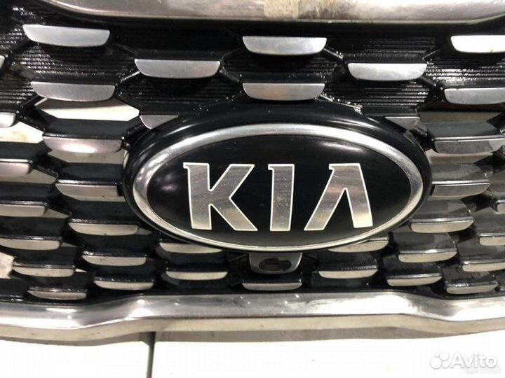 Эмблема решетки радиатора Kia Sorento