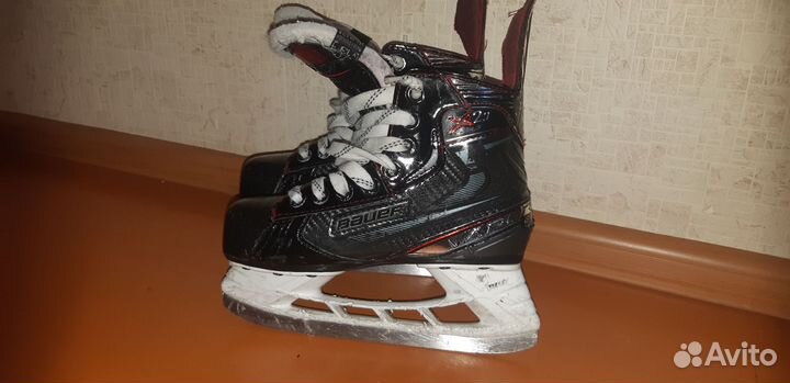 Коньки хоккейные детские