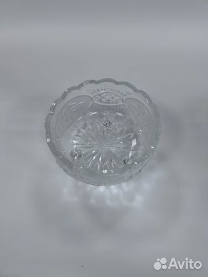 Ваза хрустальная