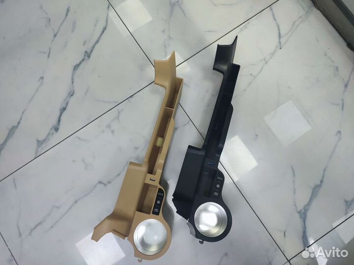 Подстаканники с подогревом Land Cruiser 200