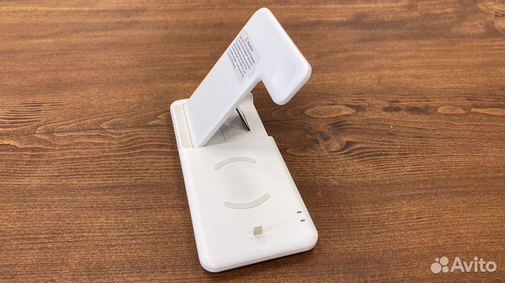 Беспроводная зарядка 4 в 1