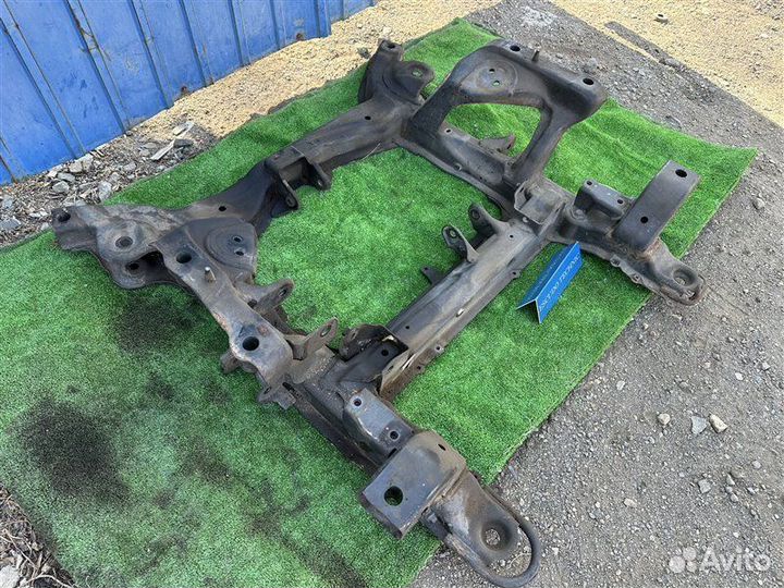 Балка двс Suzuki Escudo TDA4W J24B 2010