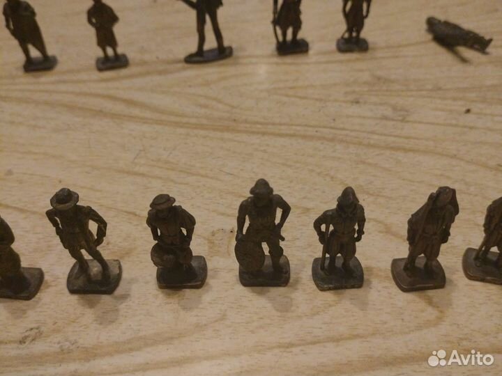 Железные солдатики
