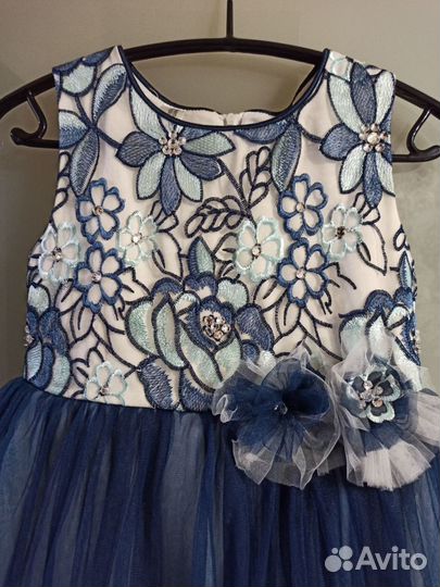 Платье нарядное для девочки