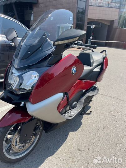 Продаю максискутер BMW C650GT
