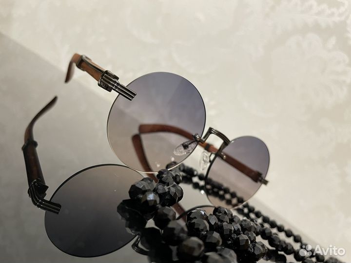 Солнцезащитные очки брендовые
