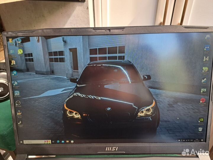 Игровой ноутбук MSI katana