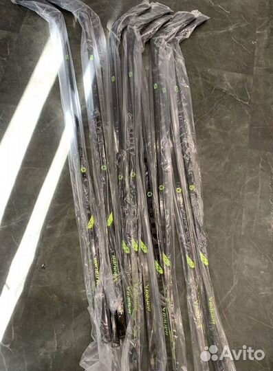 Вратарская хоккейная клюшка