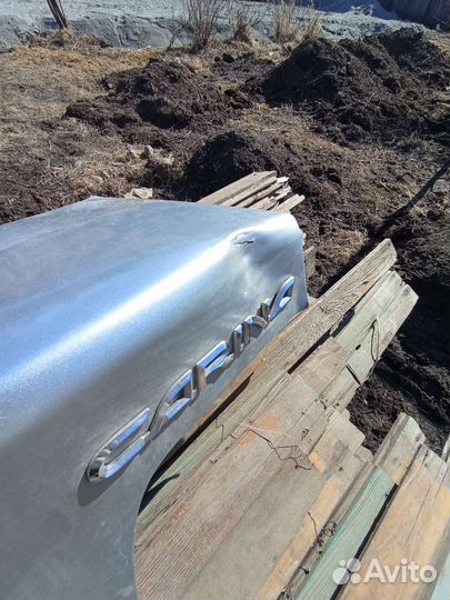 Крышка багажника Toyota carina