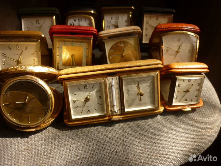 Часы будильник дорожные