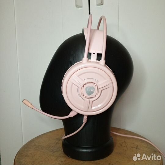 Игровые наушники с микрофоном для пк. Розовые