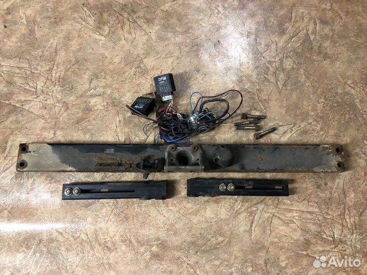 Фаркоп W124 универсал оригинал Oris