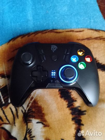 Геймпад (джойстик)