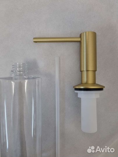 Врезной золотой дозатор Kern F026 Gold Matt