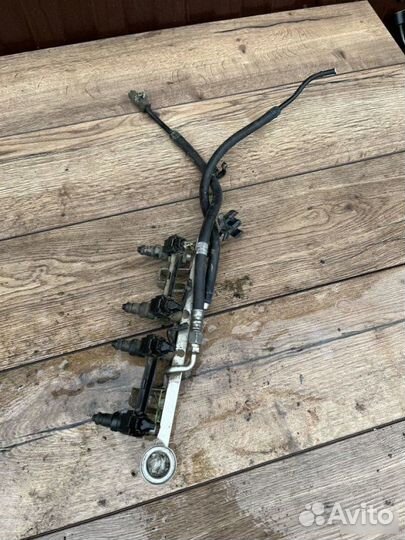 Топливная форсунка Volkswagen Passat 2.0