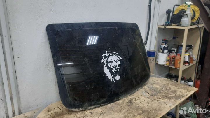 Заднее стекло mazda 3 bk седан оригинал