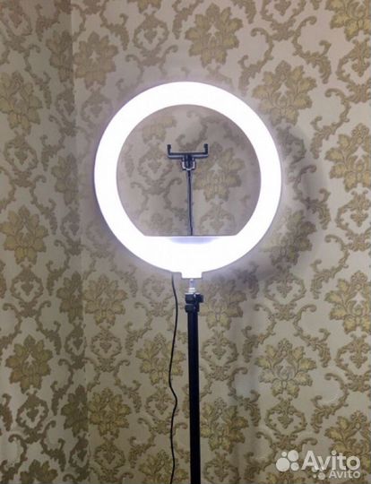 Кольцевая лампа 26-33см+штатив в подарок+держатель