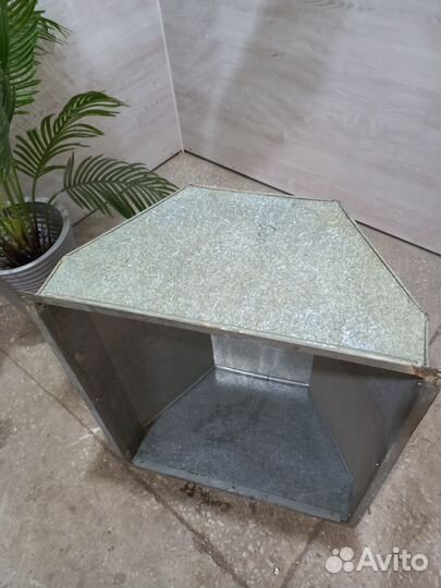 Зонт вытяжной с жироуловителем