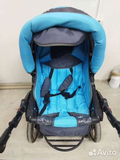 Прогулочная коляска в хорошем состоянии б/у