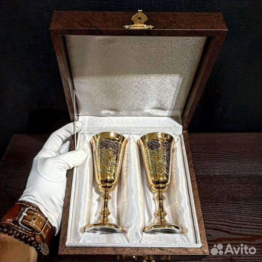 Подарочный набор, 2 фужера в золоте. Златоуст