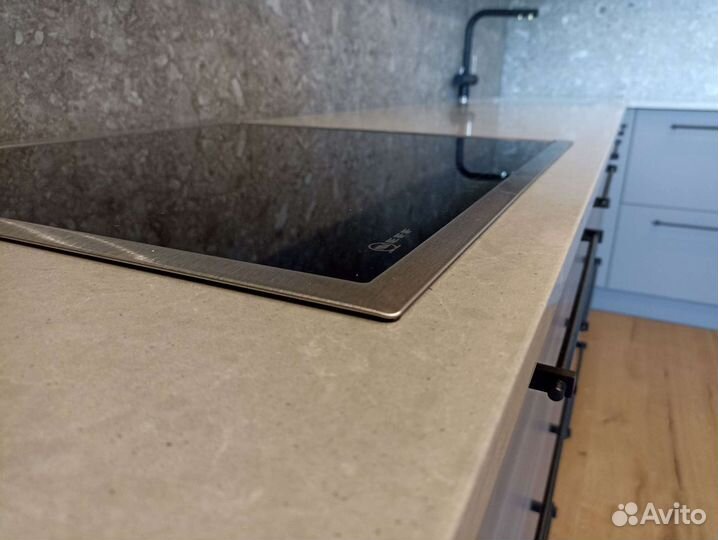 Столешница из кварцевого агломерата