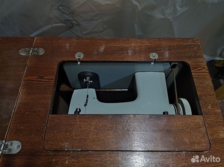 Продаём швейная машина мальва