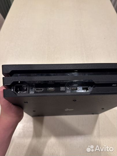 Sony playstation 4 pro 1tb