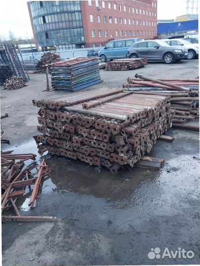 Телескопические стойки для строительных проектов Б/У