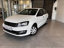 Volkswagen Polo 1.6 MT, 2018, 300 000 км, с пробегом, цена 599 000 руб.