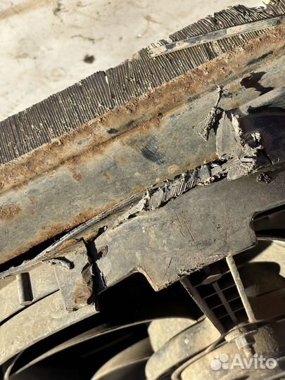 Радиатор охлаждения Volkswagen Golf 2