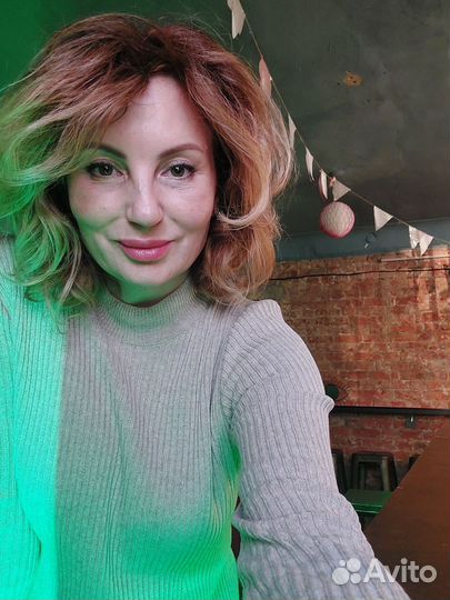 Подруга в театр, на концерт, в караоке