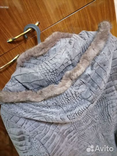 Продам женское полупальто