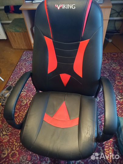 Игровое кресло viking v8