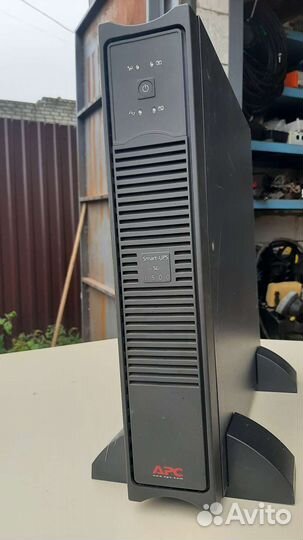 Источник бесперебойного питания Smart-UPS SC 1500