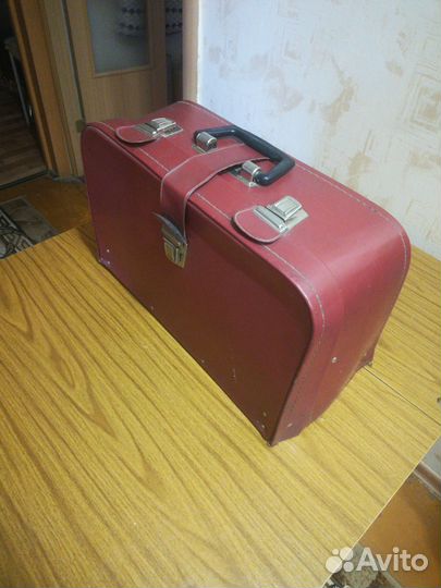 Швейная машинка чайка 3