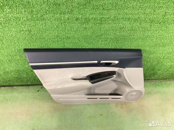 Обшивка двери передняя левая Honda Civic FD1 R18A