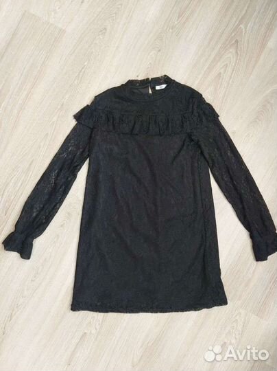 Черное кружевное платье для девочки